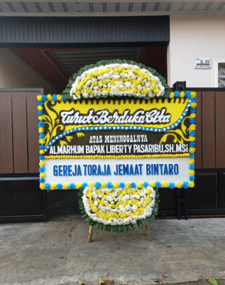 Papan Bunga Duka di Kubang Puji